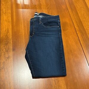 Levi's Women's Skinny Jeans in Deep Blue